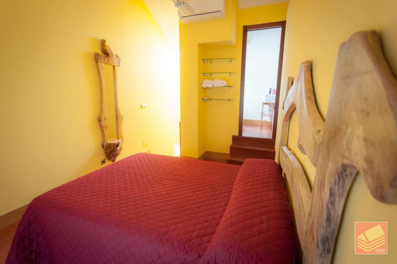 Апартаменты Triplex Del Outeiro "La Casa Del Fotografo" Кангас Экстерьер фото
